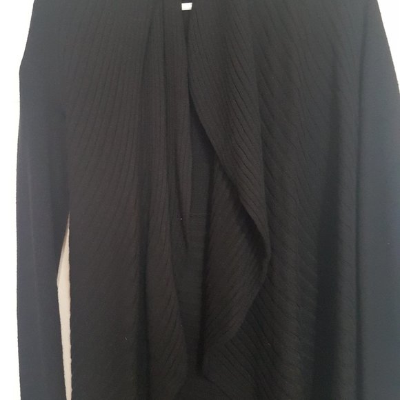 Dynamite Long Sleeved Wrap - Picture 4 of 8